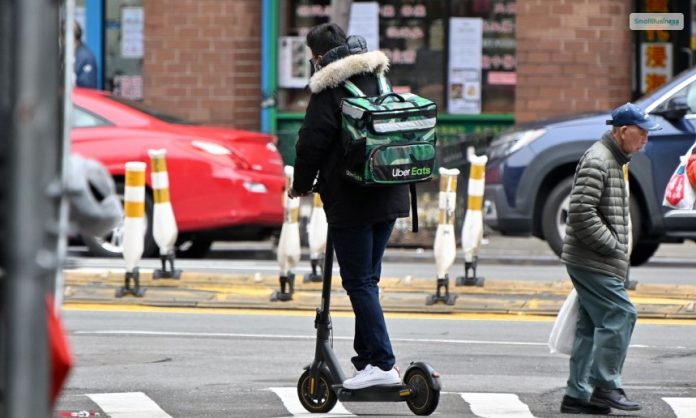 Top Food Delivery Companies Sued New York City For Minimum-Wage Law